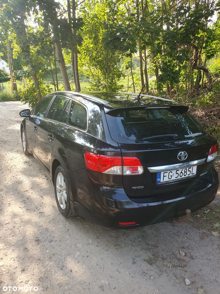 Toyota Avensis 2.0 D-4D Style - 3