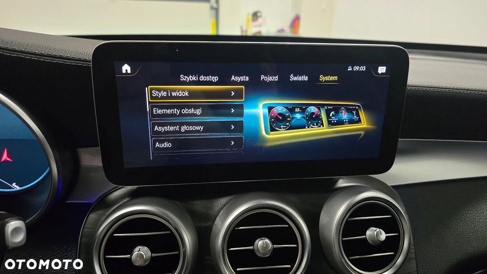 Mercedes-Benz GLC 300 d 4Matic 9G-TRONIC AMG Line Plus - 33