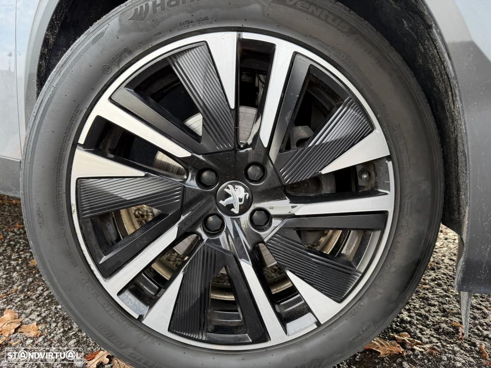 Peugeot 2008 1.2 PureTech GT Pack EAT8 - 4