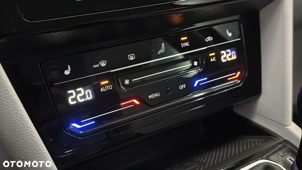 Volkswagen Passat 2.0 TDI EVO Elegance - 23