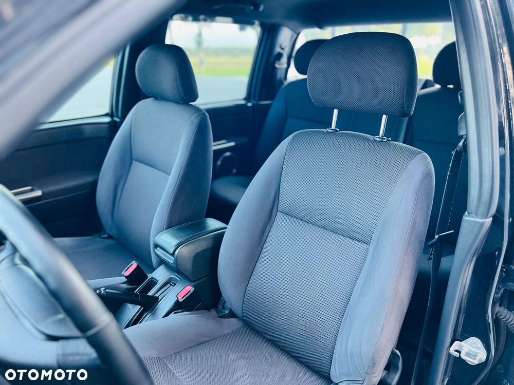 Isuzu D-Max 3.0d DC LS - 24