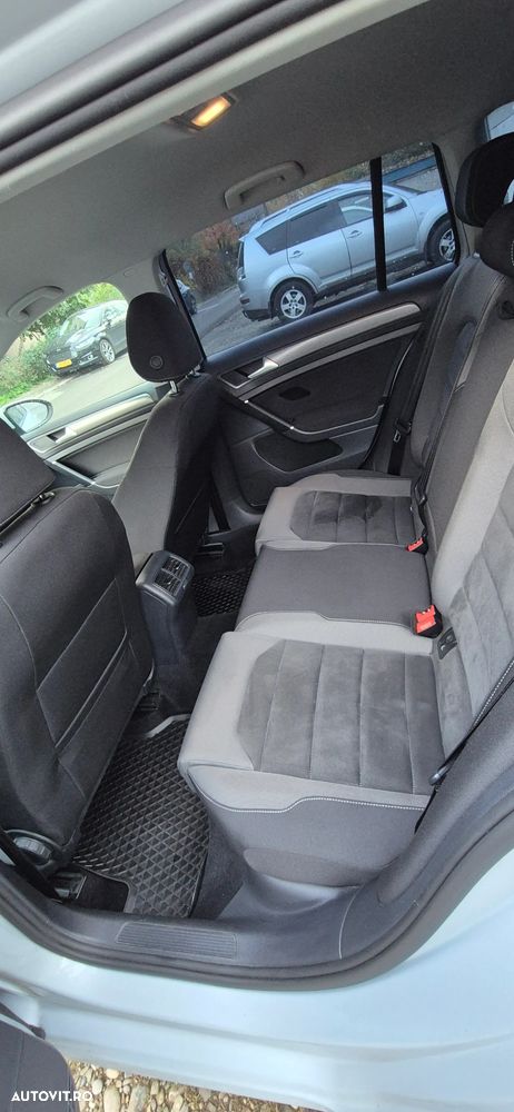 Volkswagen Golf 1.6 TDI (BlueMotion Technology) Comfortline - 4