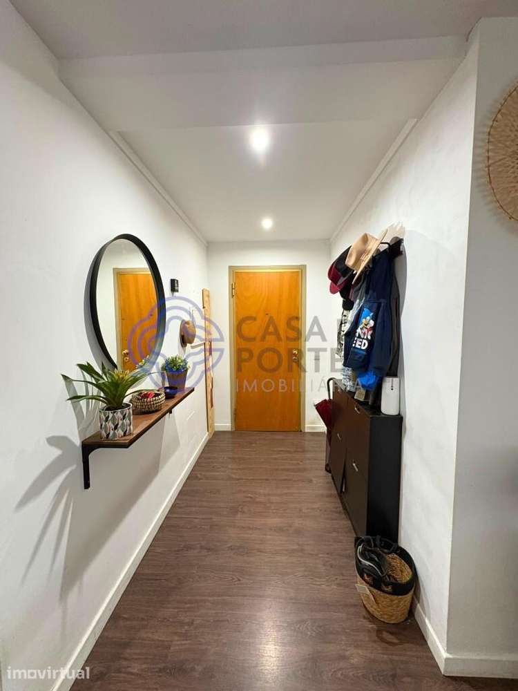 Apartamento T2 junto ao Gaia Shopping e futura linha rosa do metro - Grande imagem: 2/28