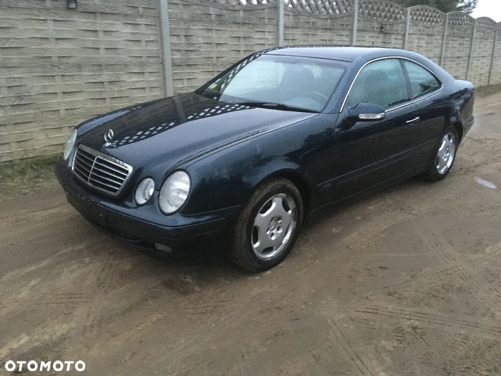 Mercedes-Benz CLK - 8