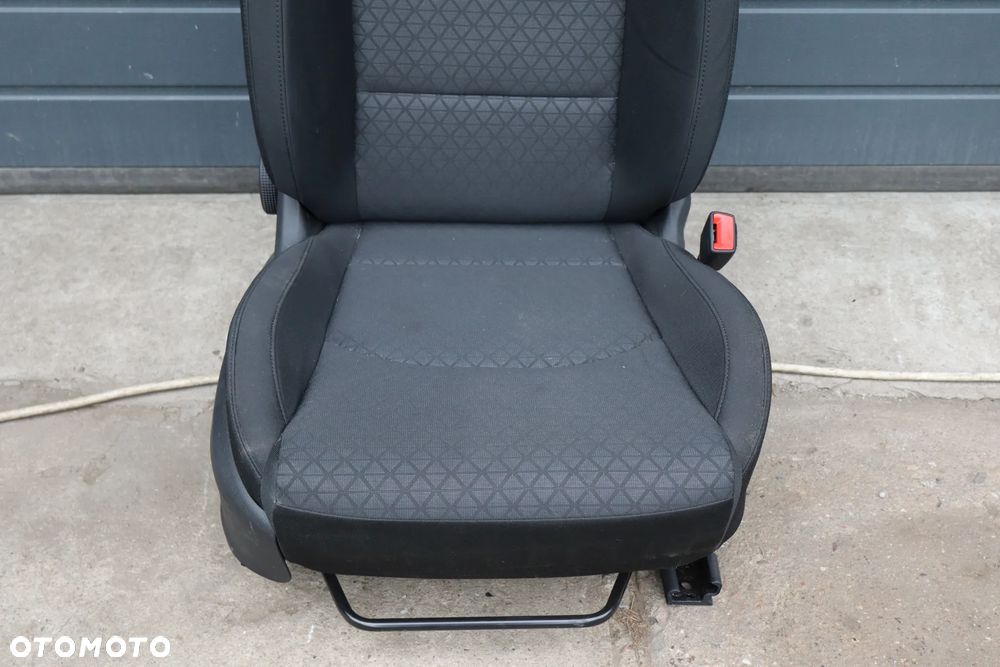 FOTEL PASAŻERA PRAWY KIA CEED III 3 LIFT 2021-2025 - 7