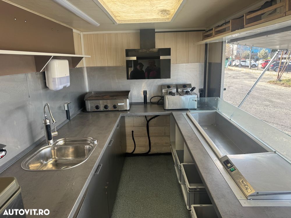 Mercedes-Benz Sprinter - 17