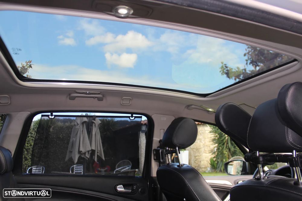 Ford S-Max 2.0 TDCi DPF Titanium - 27