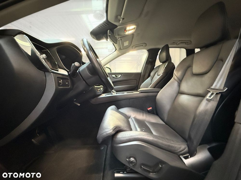 Volvo XC 60 B4 D AWD Inscription - 21