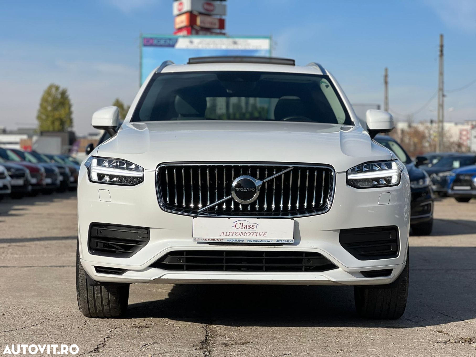 Volvo XC 90 T8 AWD Recharge Geartronic Inscription Expression - 4