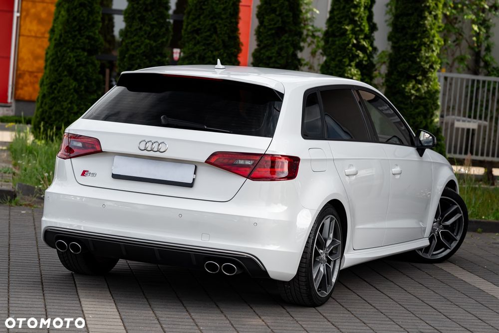 Audi S3 Sportback S tronic - 13