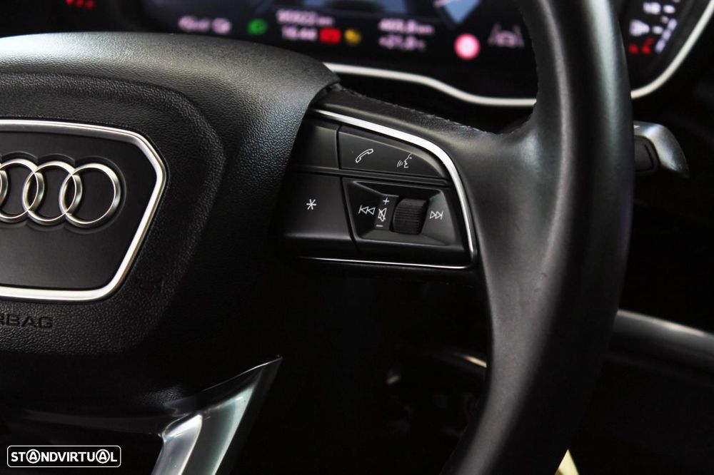 Audi Q3 45 TFSIe S tronic S line - 25