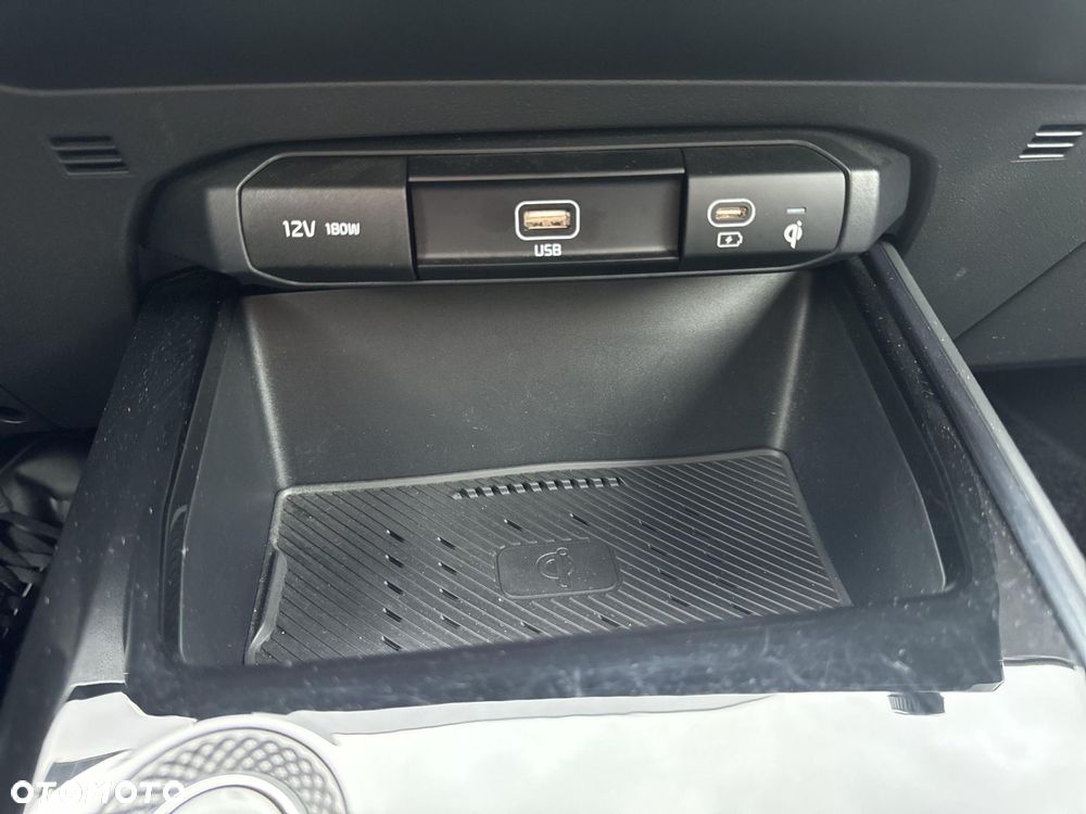 Kia Niro - 26