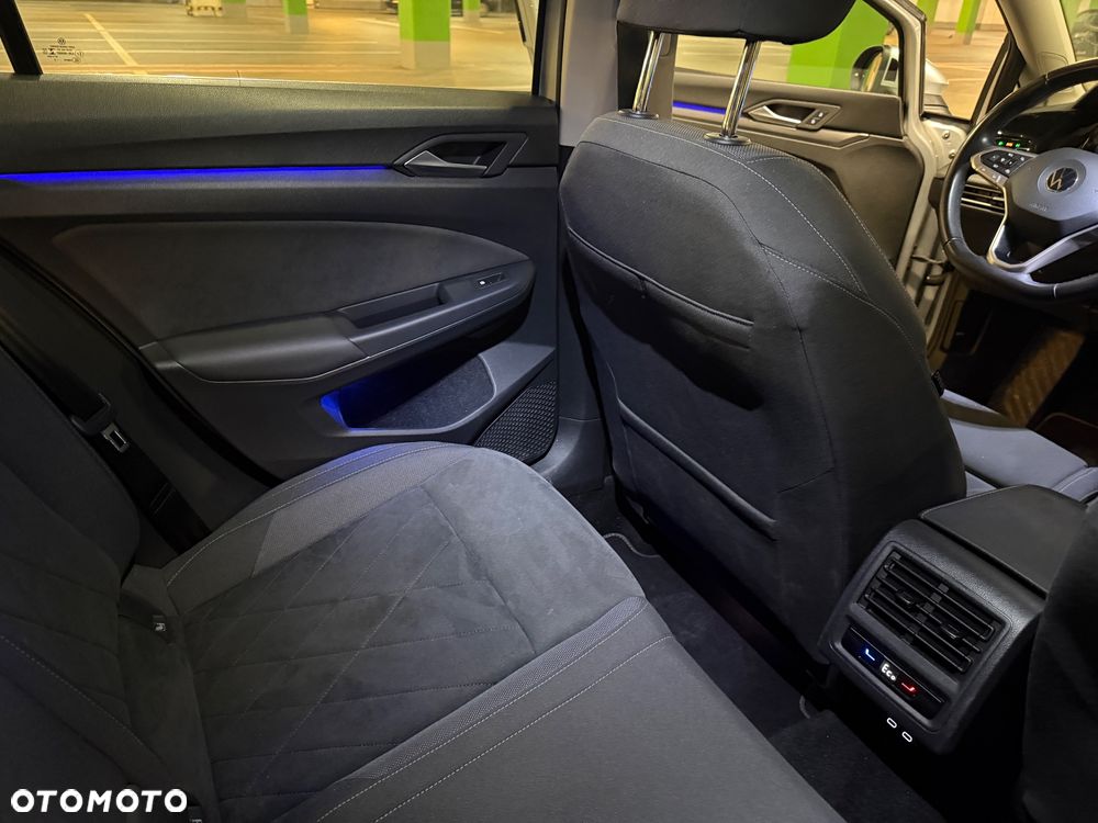 Volkswagen Golf - 31