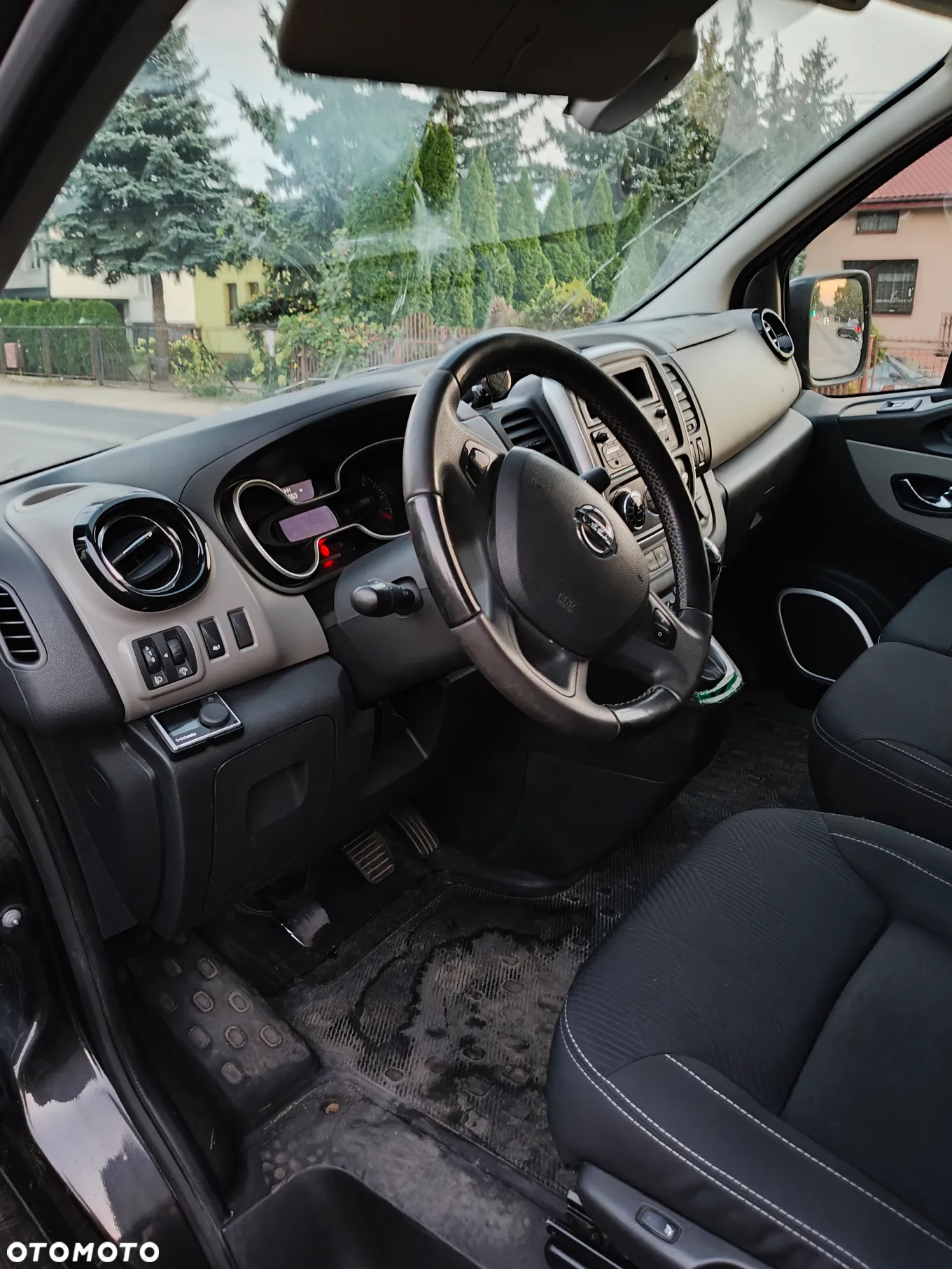 Nissan NV300 - 15
