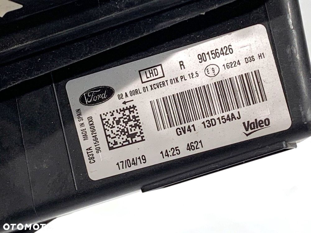 REFLEKTOR PRAWY PRZÓD XENON  FORD KUGA II (DM2) 2012 - 2022 1.5 EcoBoost 110 kW [150 KM] benzyna - 6