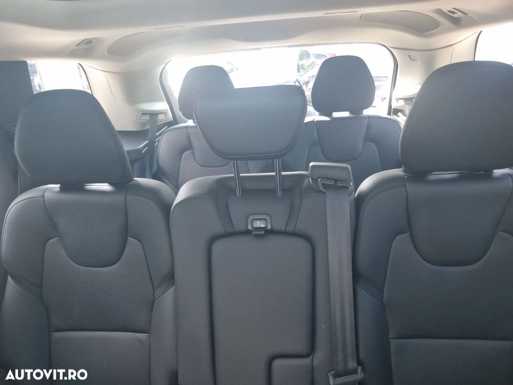 VOLVO XC90 2022 — imagine 22