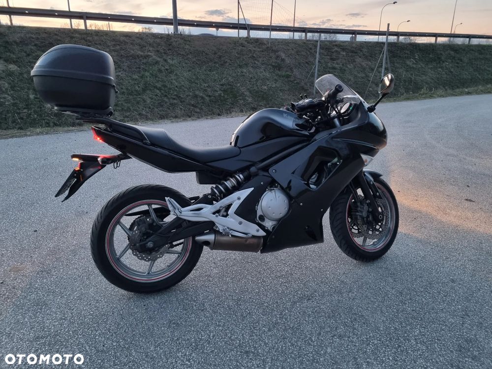 Kawasaki ER - 3