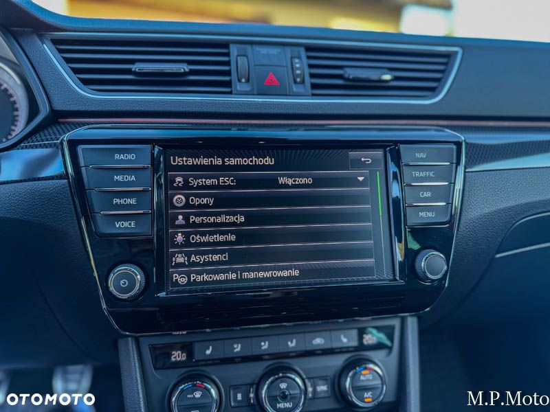 Skoda Superb 2.0 TDI Sportline - 20