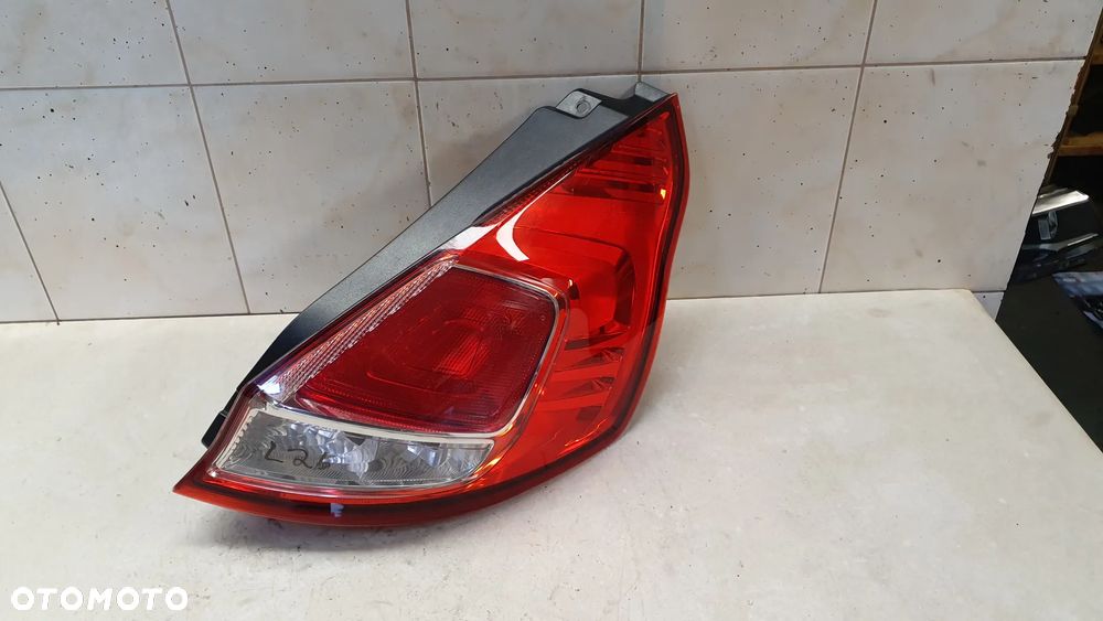 reflektor lampa tył ford fiesta c1bb-13404-a - 1