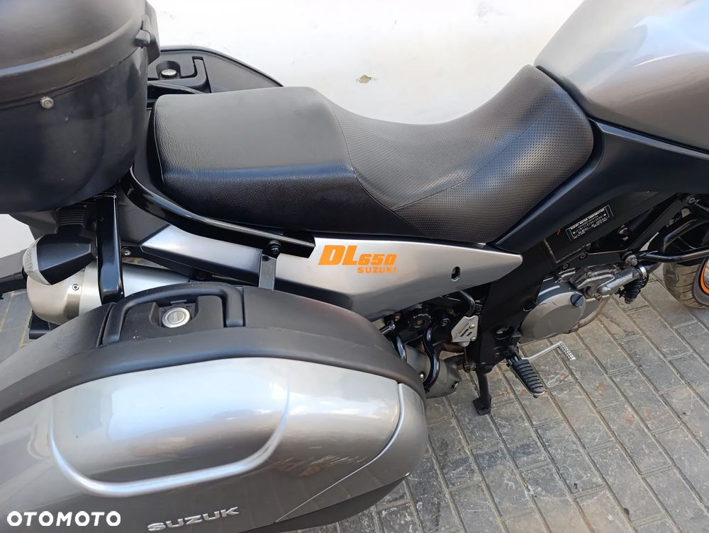 Suzuki V-STROM - 24