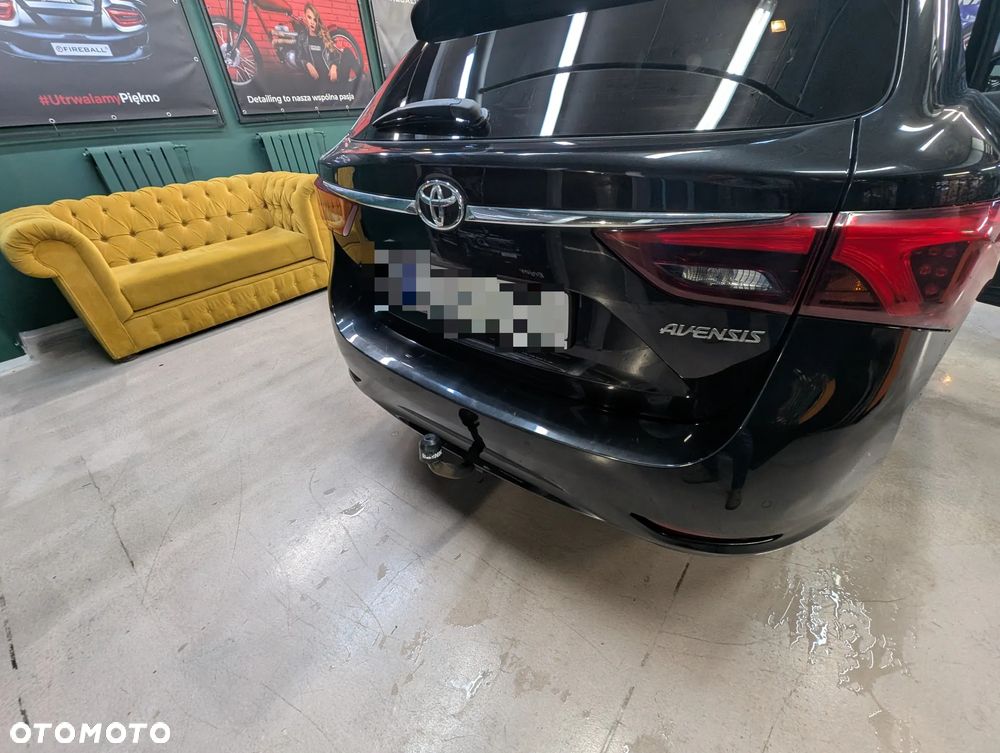 Toyota Avensis 2018 photo 4