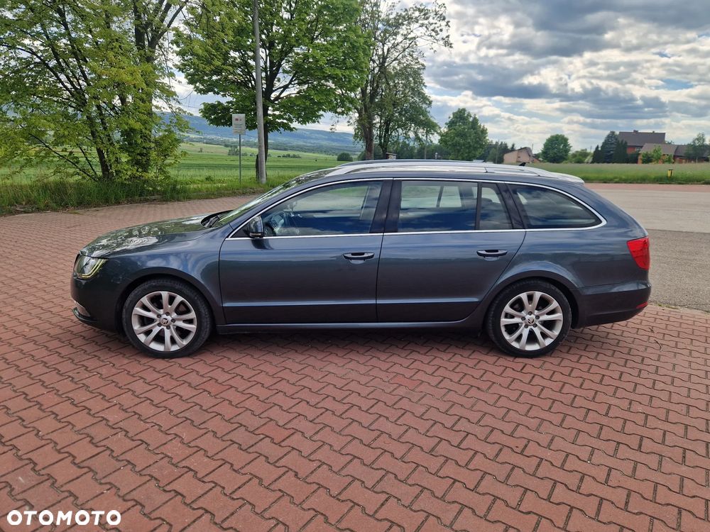 Skoda Superb 2.0 TDI Green tec 4x4 Elegance - 6