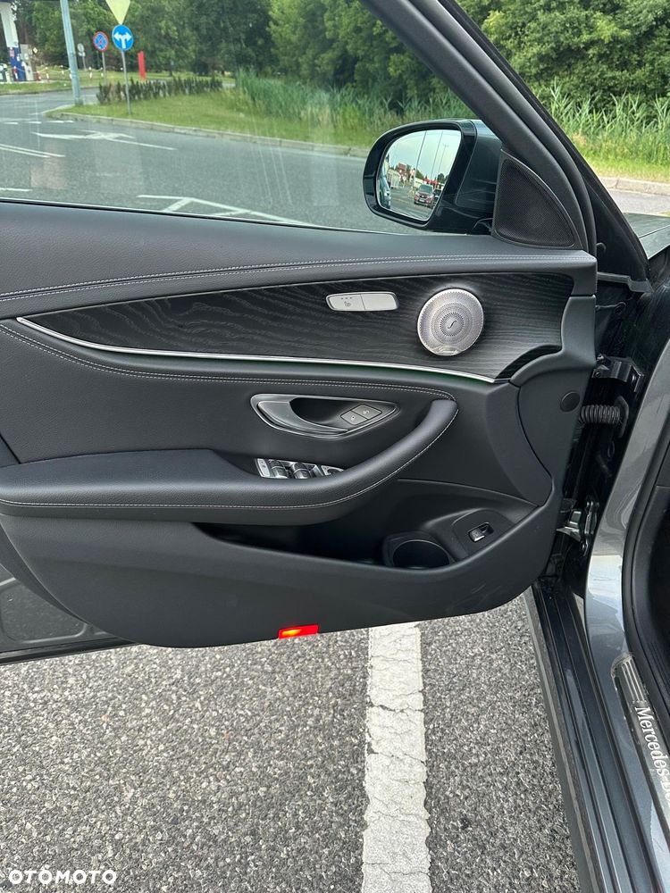 Mercedes-Benz Klasa E 220 d 4-Matic AMG/Avantgarde - 11