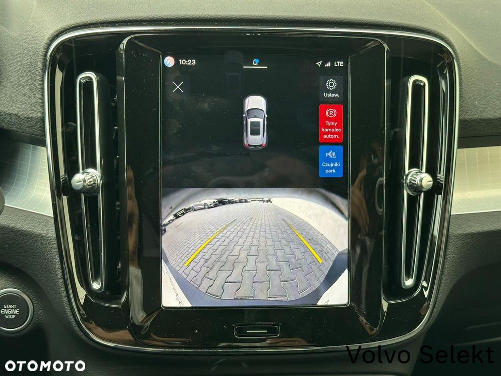 Volvo XC 40 - 29