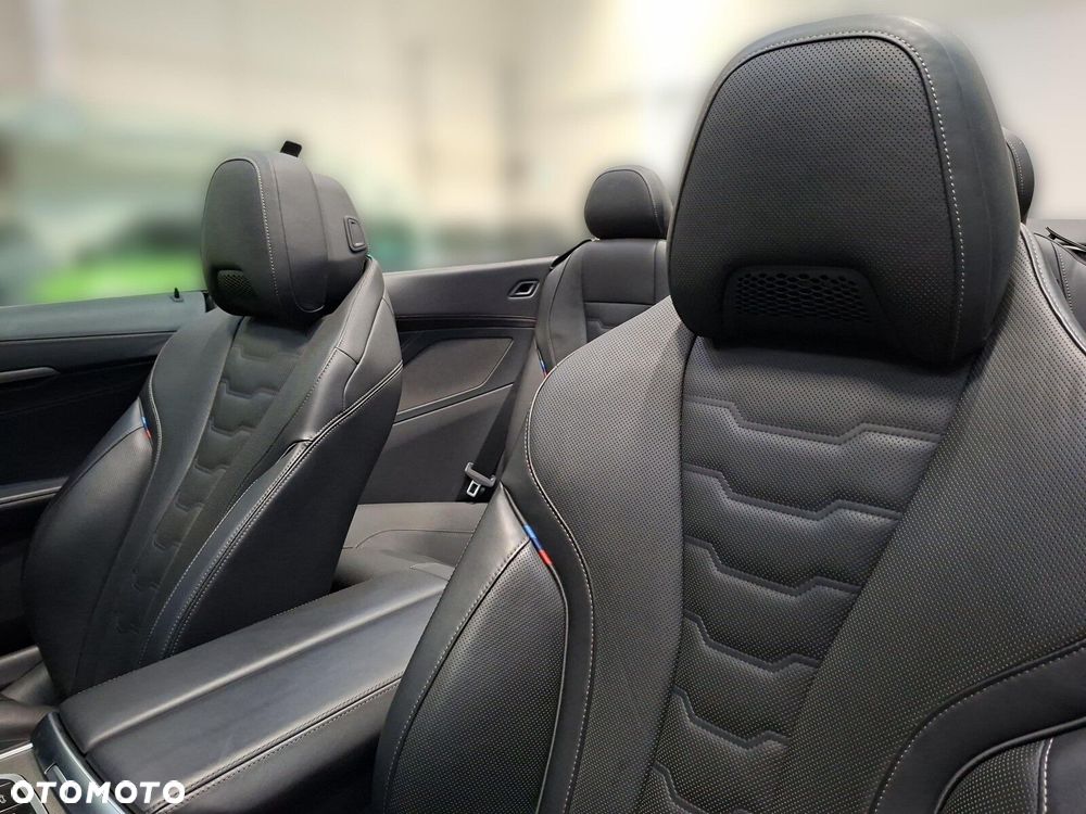 BMW Seria 8 840i - 12