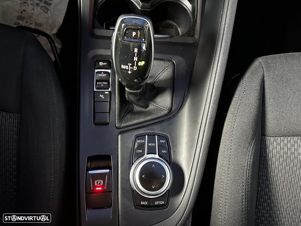 BMW X1 16 d sDrive Advantage Auto - 34