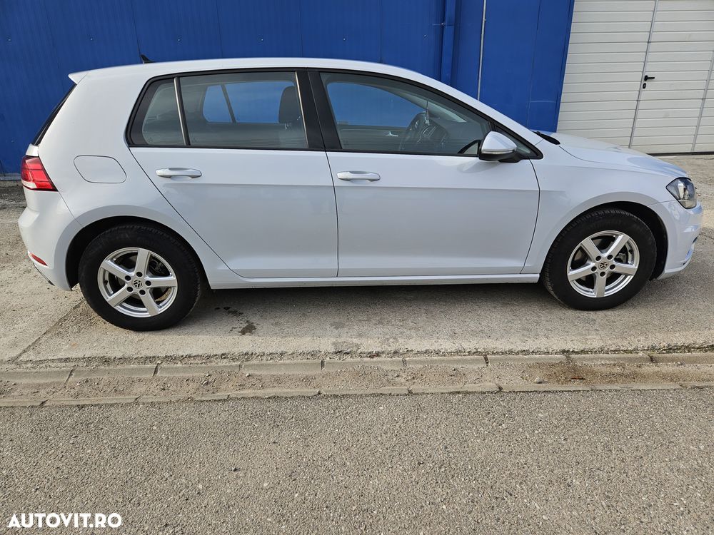 Volkswagen Golf 1.0 TSI Trendline - 3