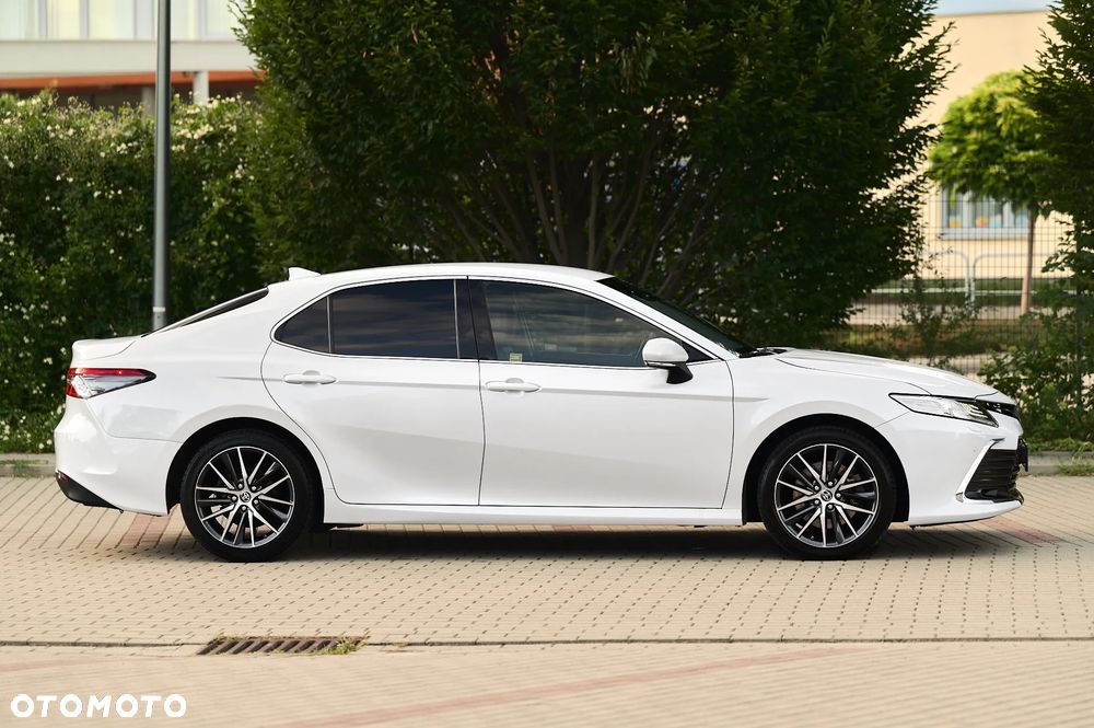 Toyota Camry 2.5 Hybrid Executive CVT - 15