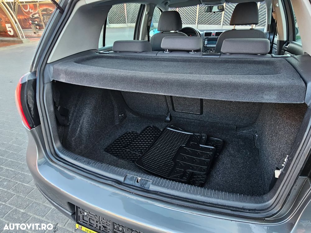 Volkswagen Golf 1.9 TDI DPF Comfortline BlueMotion - 13