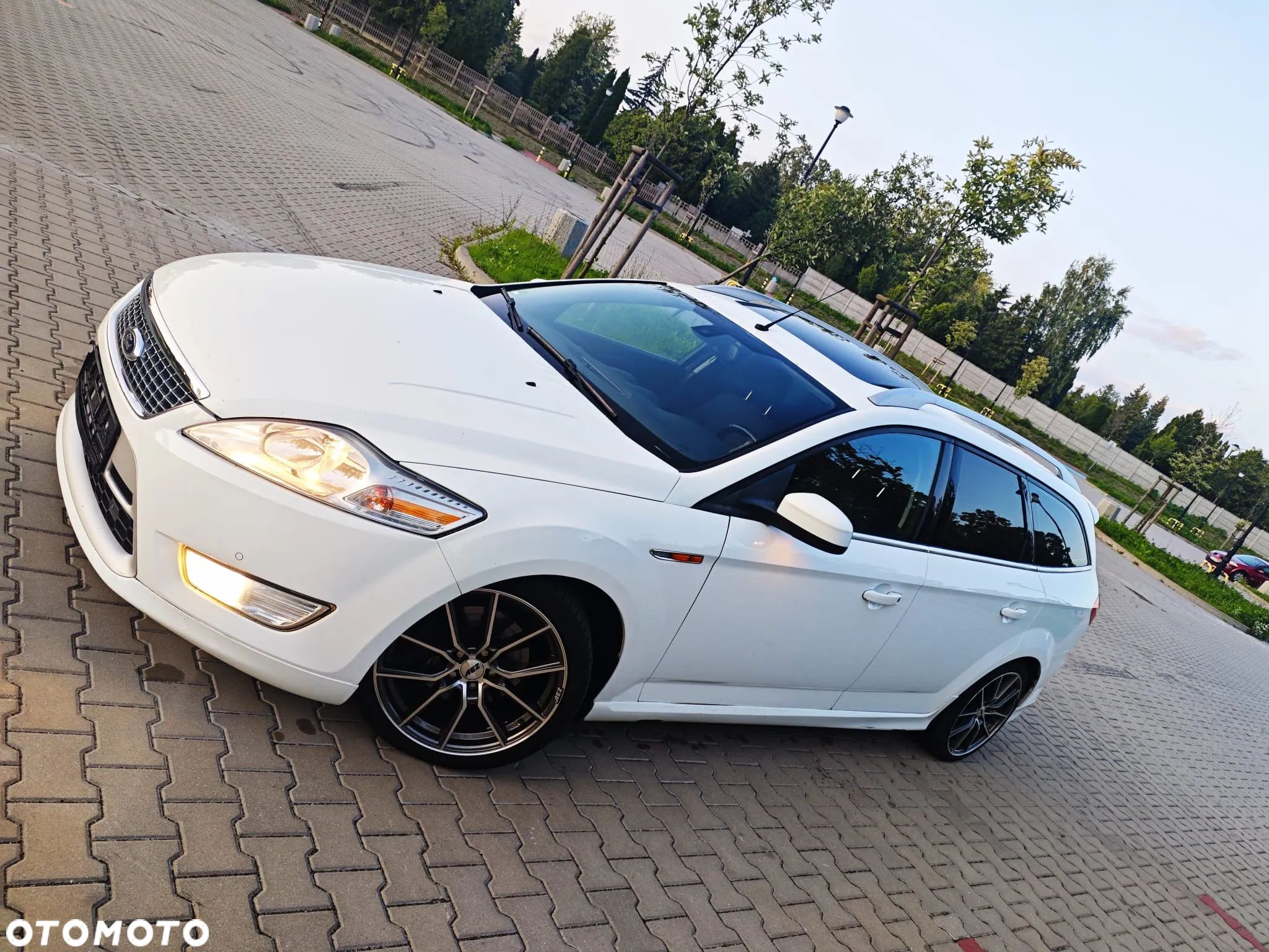 Ford Mondeo 2.0 TDCI ECOnetic Business Edition - 1