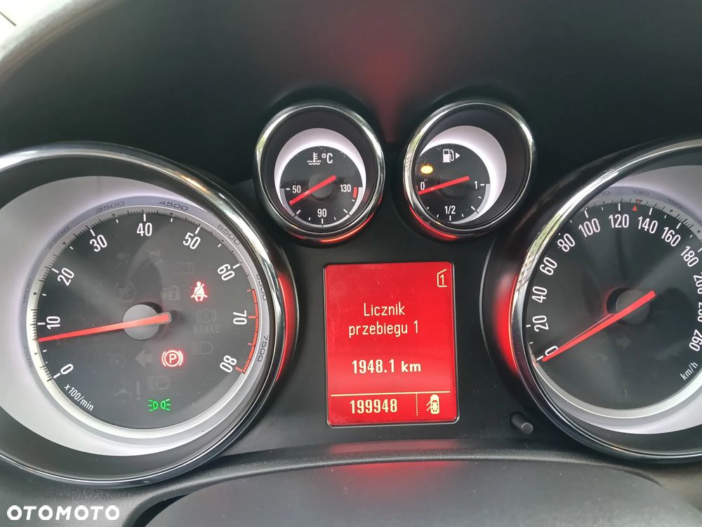 Opel Astra 1.4 T Cosmo - 11