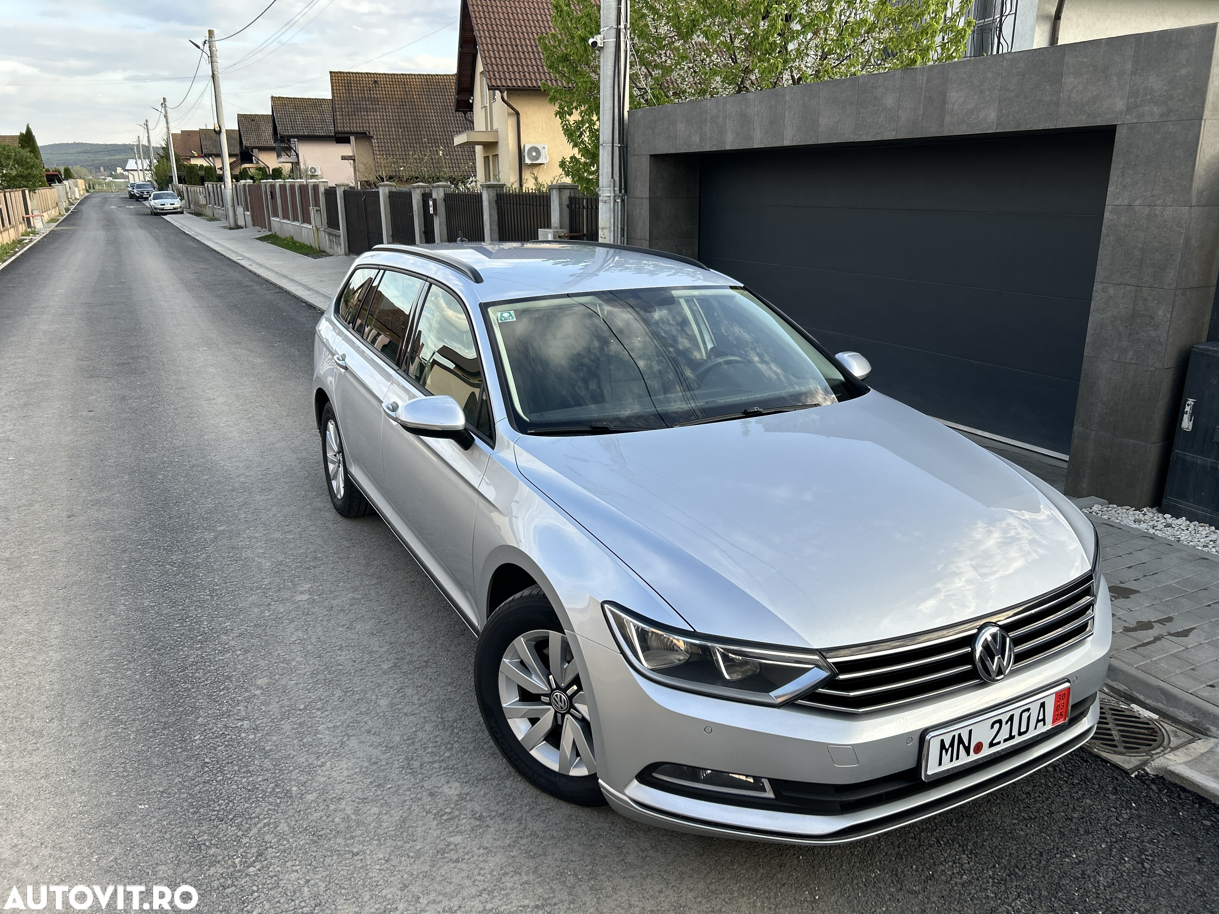 Volkswagen Passat - 5
