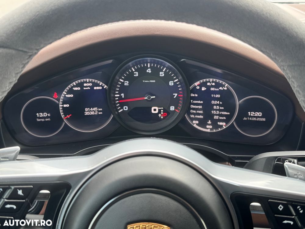 Porsche Cayenne Tiptronic S - 9