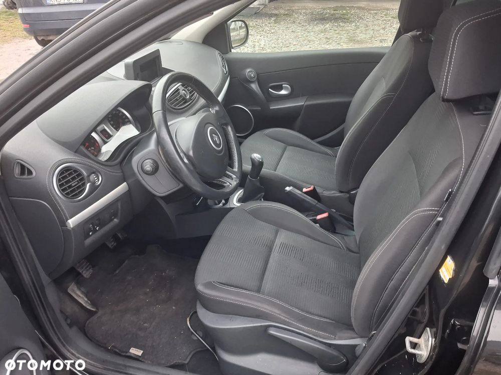 Renault Clio 1.2 16V 75 TomTom Edition - 9