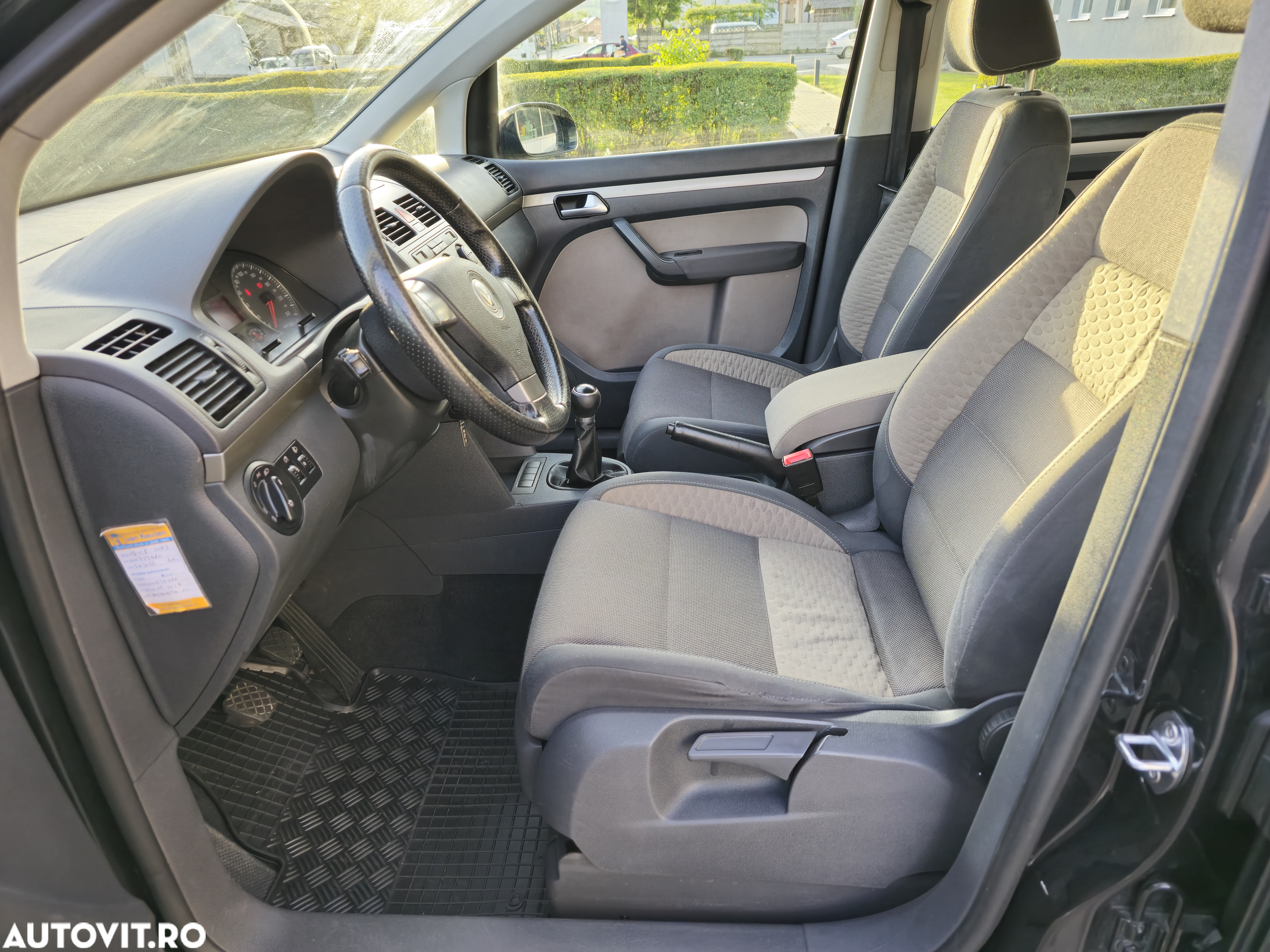 Volkswagen Touran 1.9 TDI DPF Cross - 6