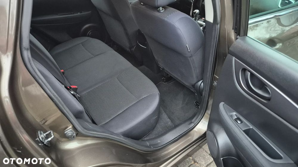 Nissan Qashqai - 13