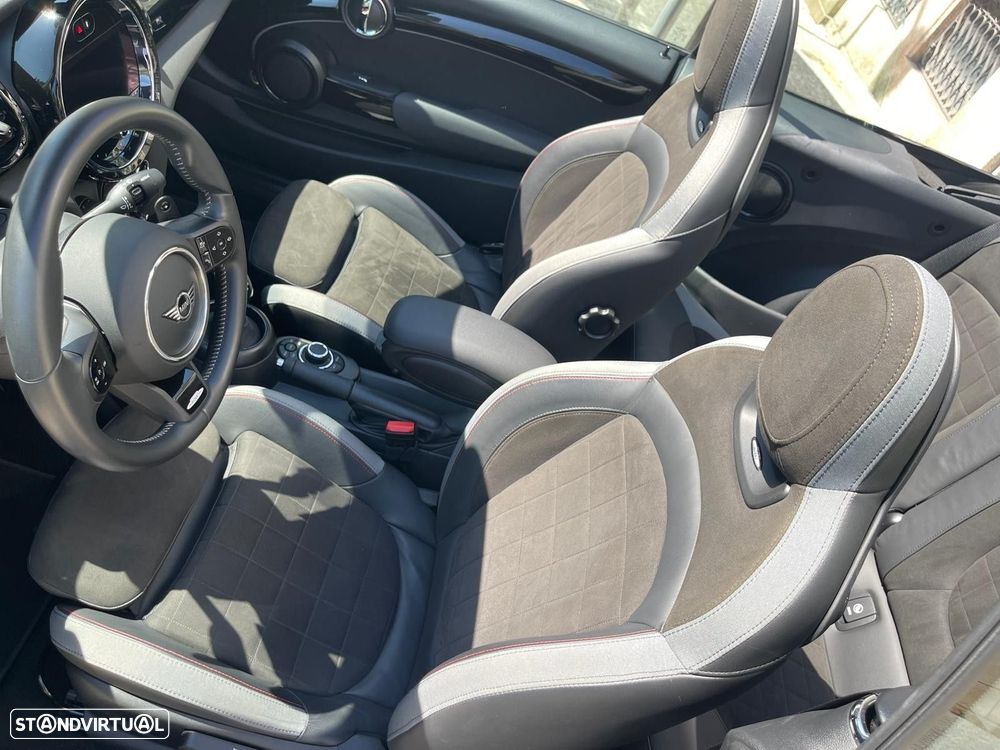 MINI Cabrio Cooper S Premium JCW Auto - 33
