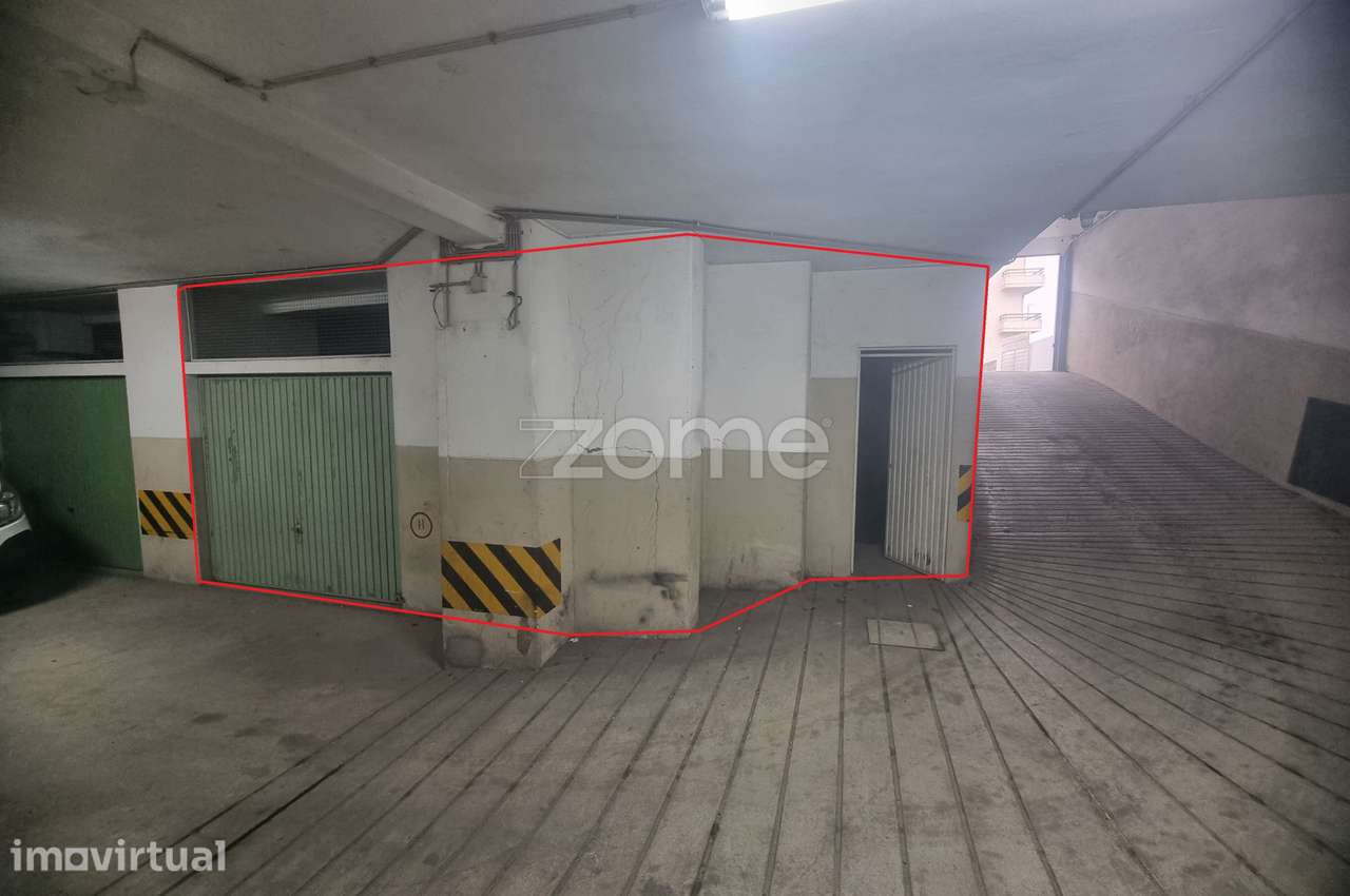 Garagem com area total de 280 m2 - Grande imagem: 4/21