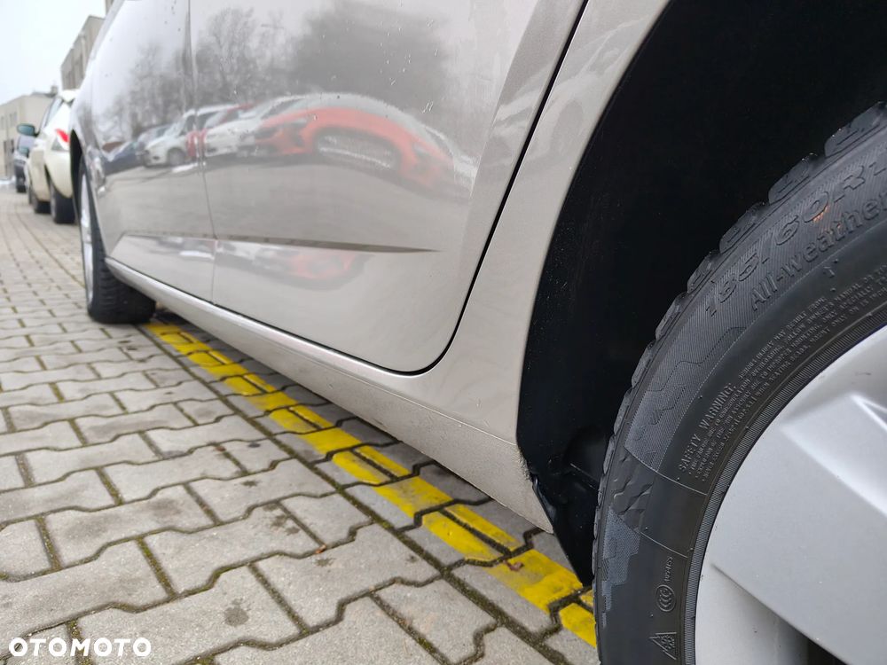 Skoda Fabia 1.0 Ambition - 8