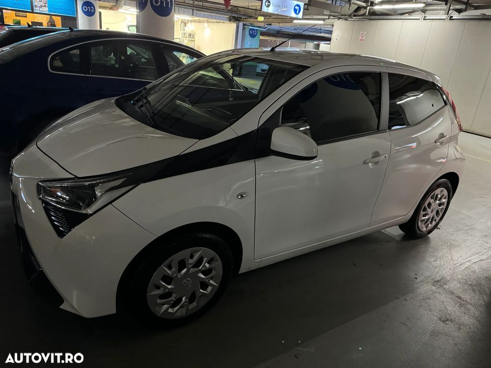 Toyota Aygo 1.0 VVY-I 5 usi X-play - 9