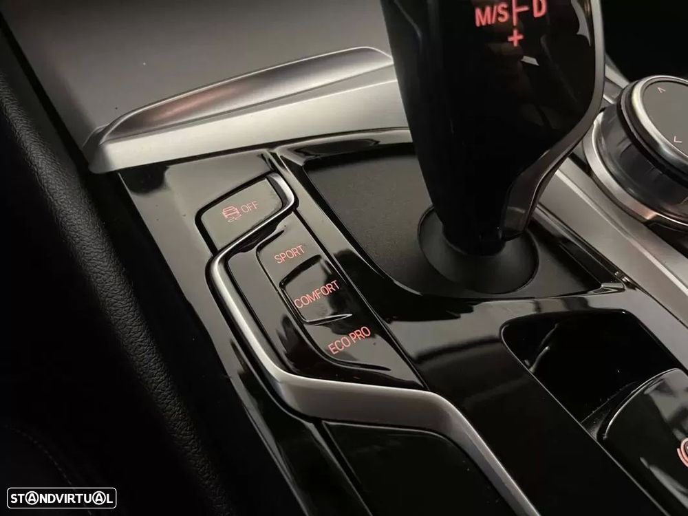 BMW 520 d Auto - 37