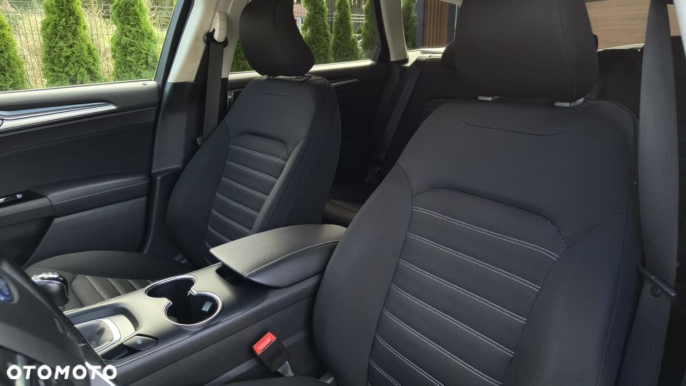 Ford Mondeo - 14