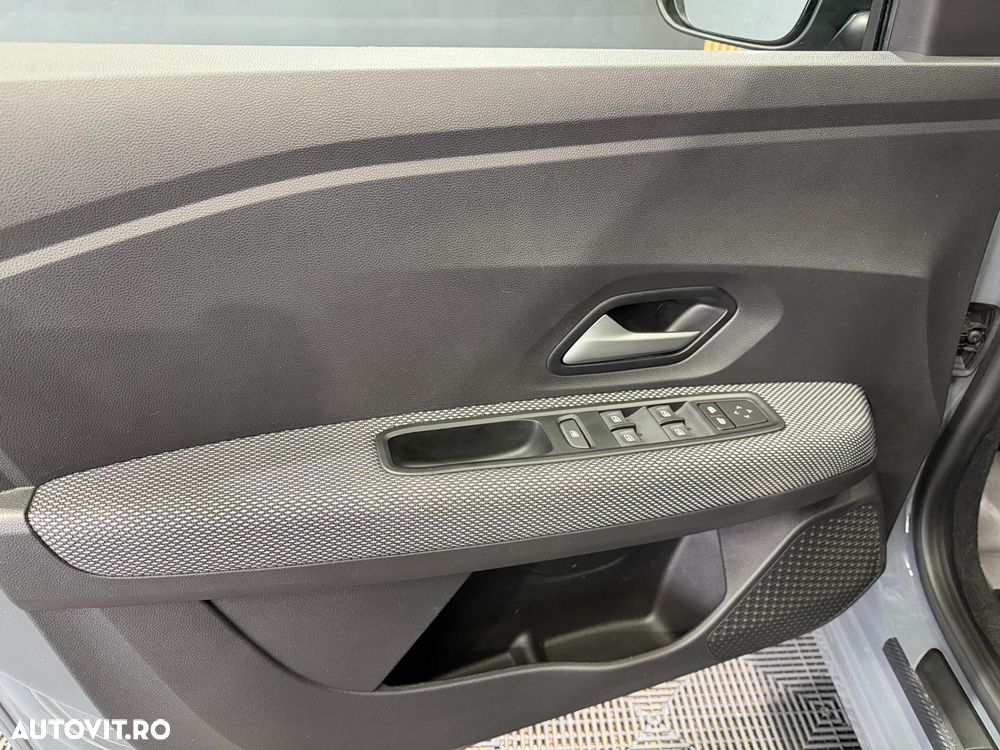 Dacia Logan TCe 90 MT6 Journey - 23