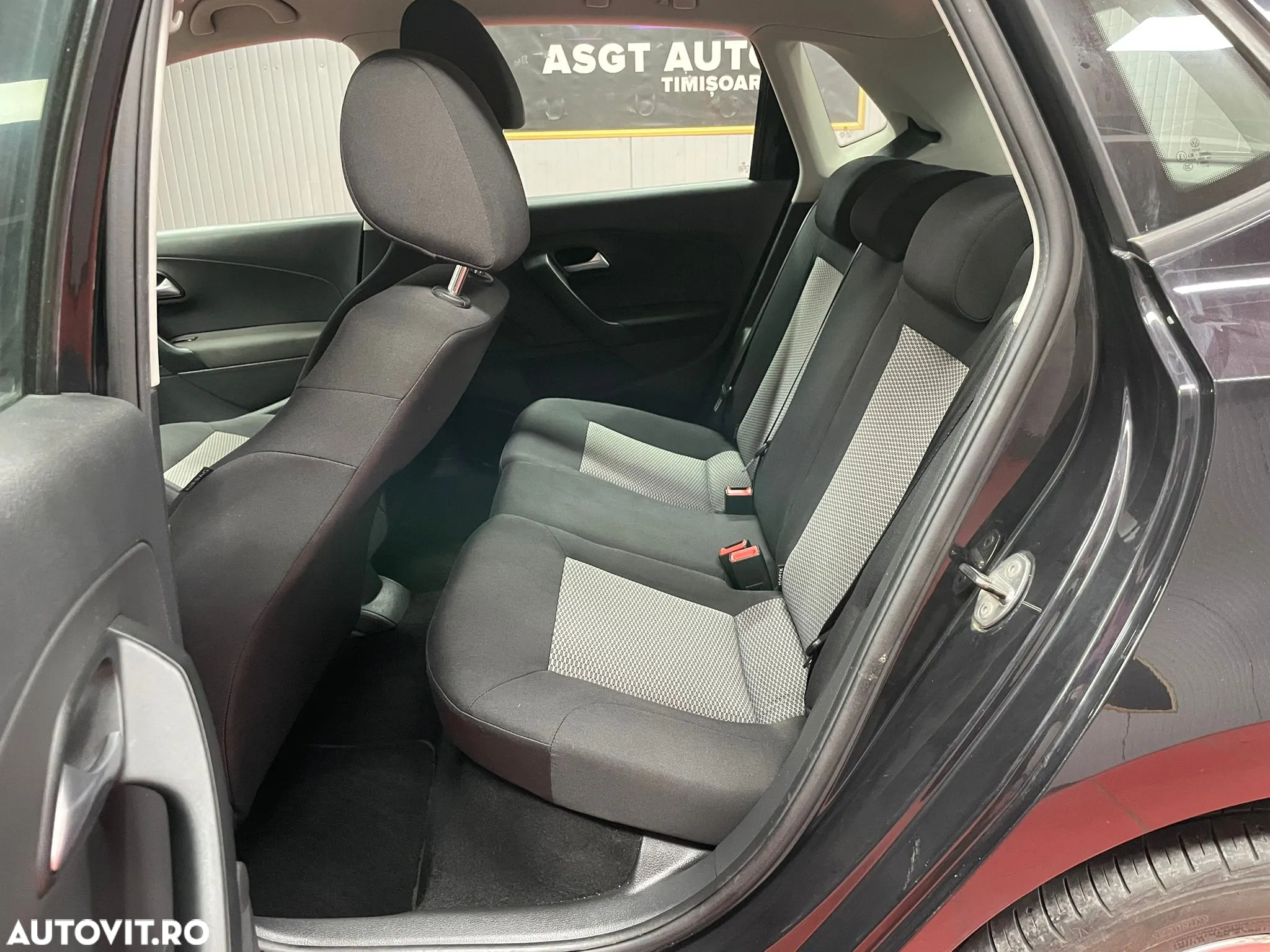 Volkswagen Polo - 14
