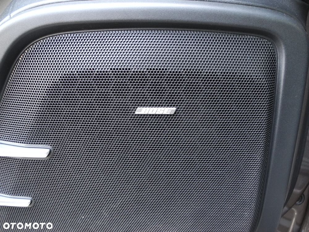 Porsche Cayenne - 22