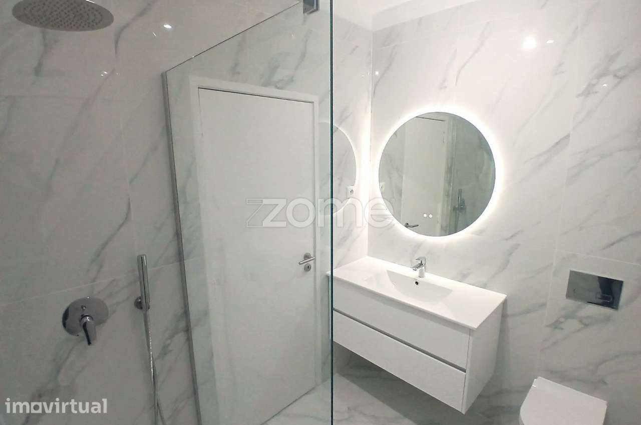 Apartamento T2 Renovado no Centro da Cidade - Grande imagem: 4/22